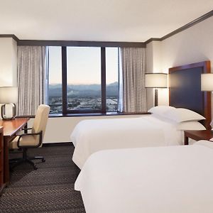 Deluxe Upper Floors Room